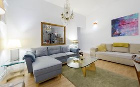 Gran Via-Sol Spacious Apartment 3 Bedrooms & 2 Wcs