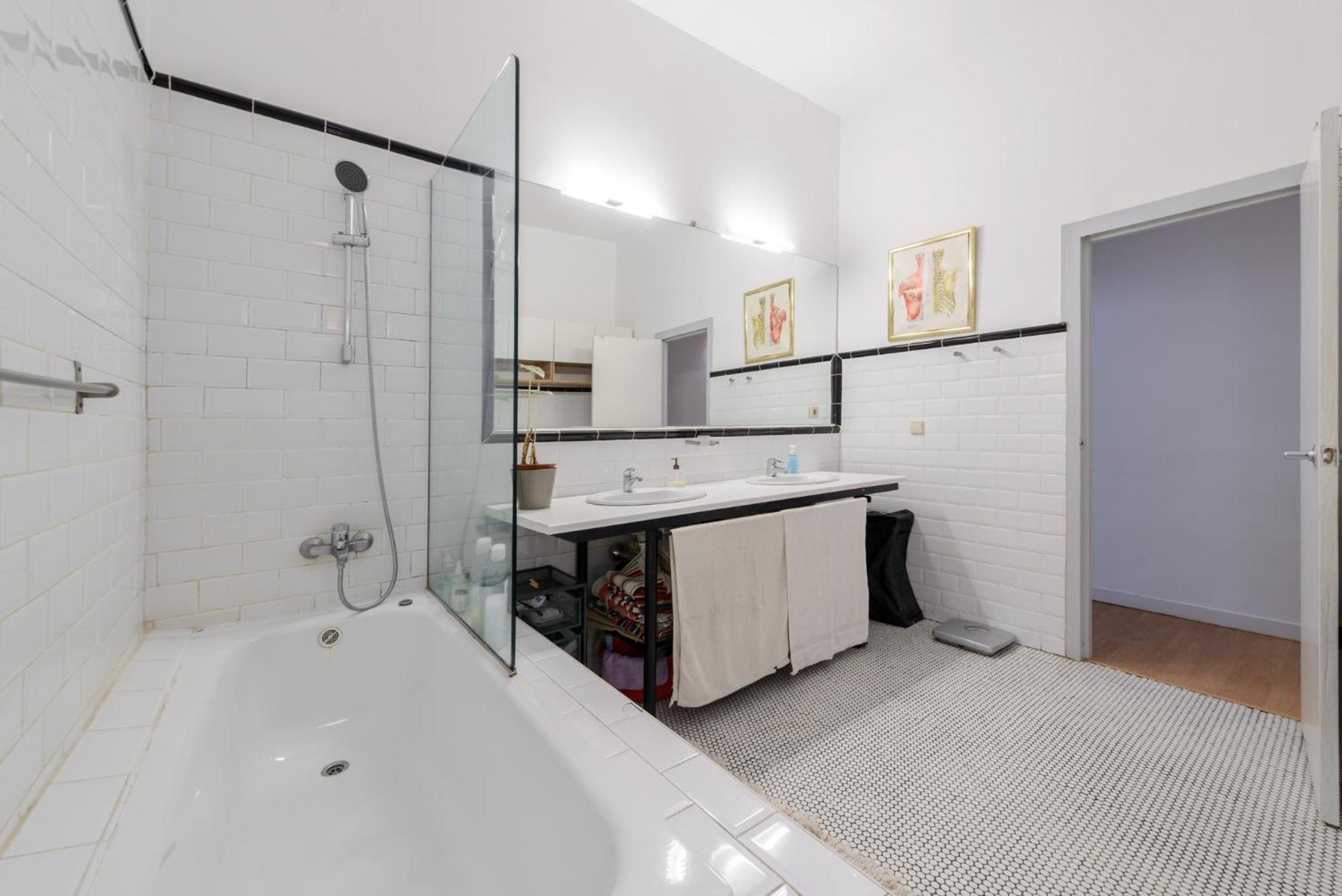 Gran Via-Sol Spacious Apartment 3 Bedrooms & 2 Wcs Madrid Esterno foto